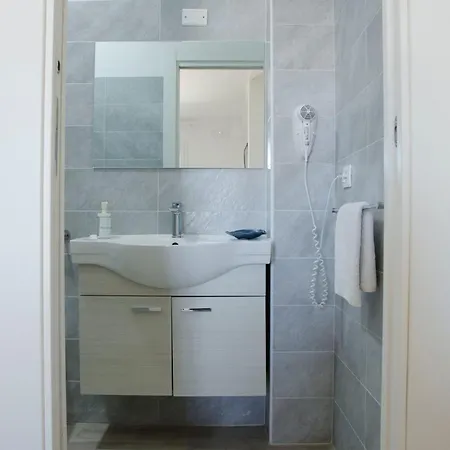 La Perla Marzamemi Bed & Breakfast 3*
